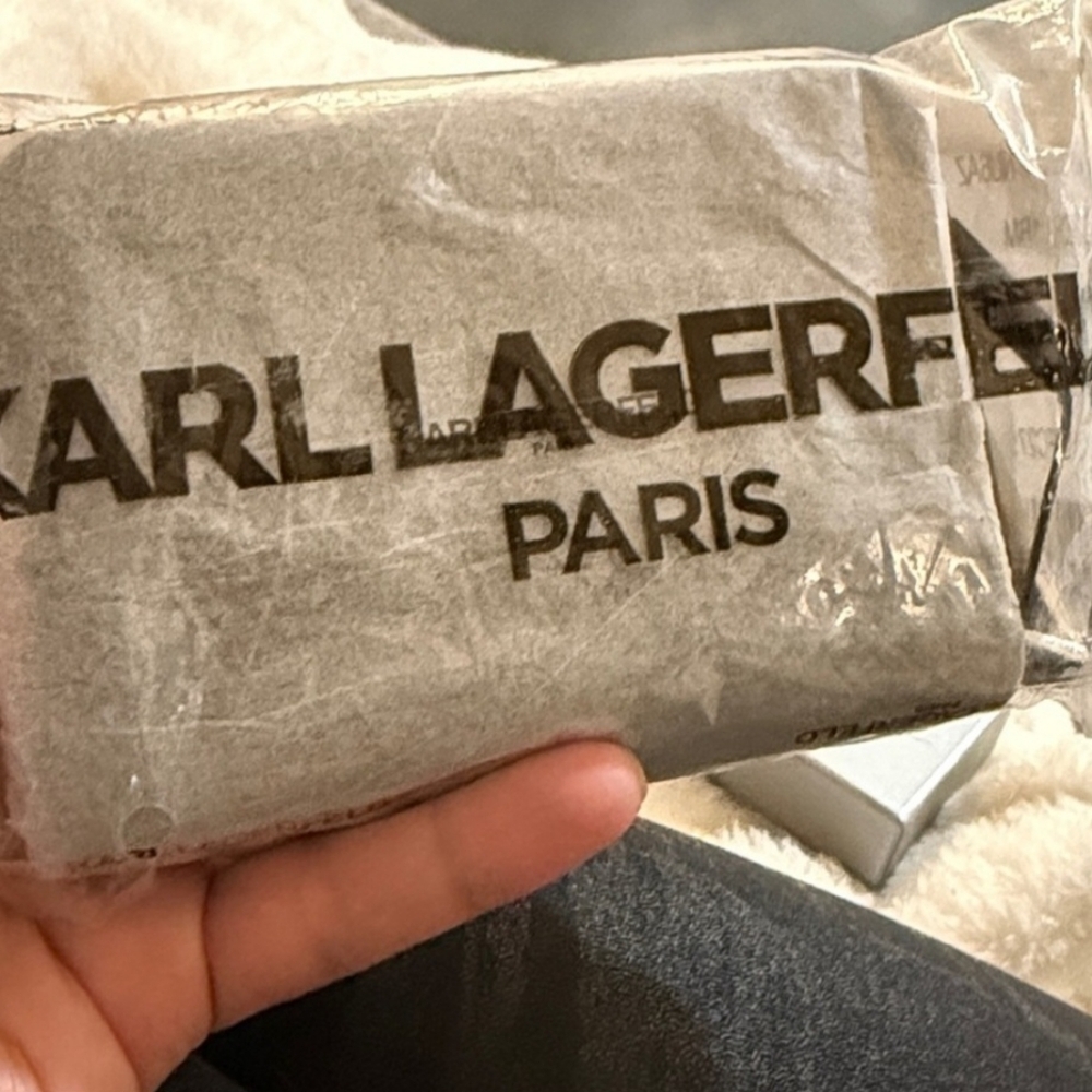 Karl Lagerfeld Black and Cream Iconic Wallet - Picture 4 of 4